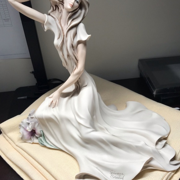 Giuseppe Armani Ecstasy woman model 1818F Italian sculpture. - Picture 5 of 14